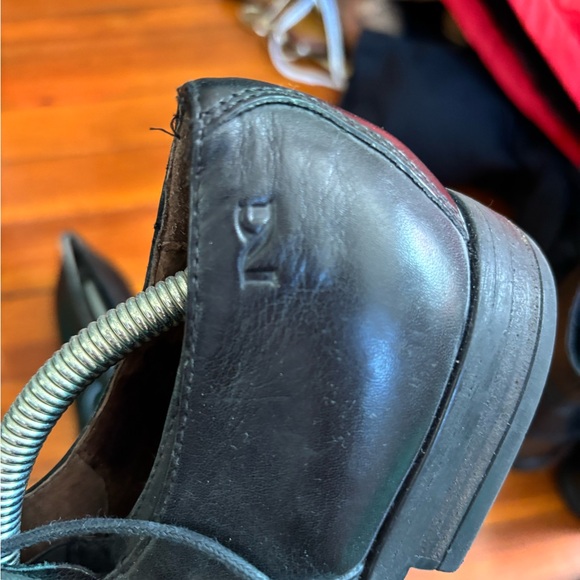 Classic Black Leather Women Shoes - bought in ITALY - Picture 4 of 7